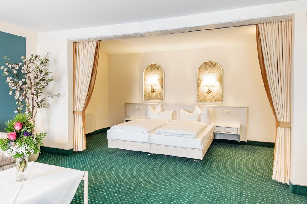 Arvena Reichsstadt Hotel Bad Windsheim Exterior foto